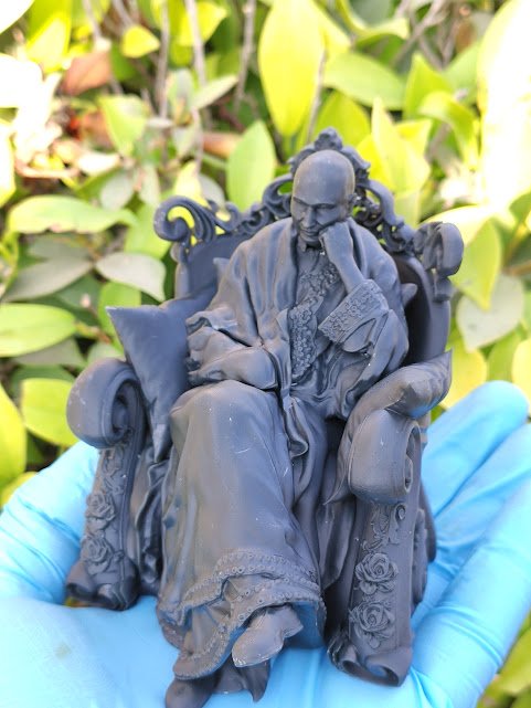 Guru Ji Statue